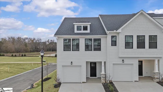 $302,990 | 10 Redfield Place, Simpsonville, SC 29681