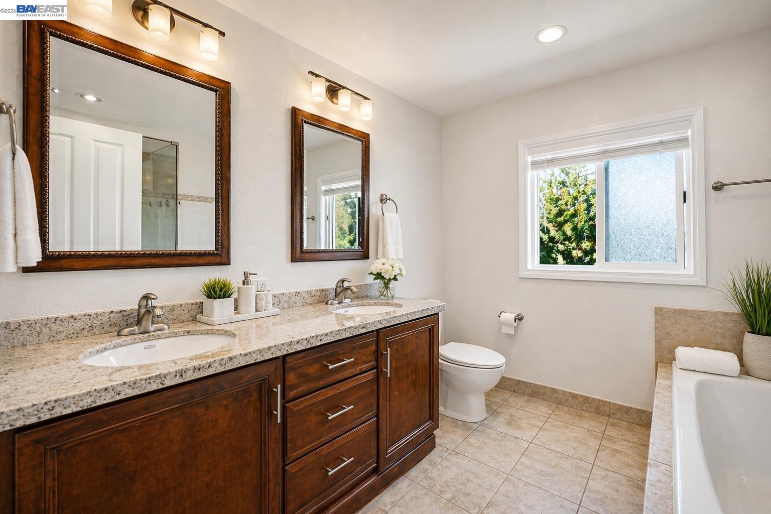 17676 Garland Court Castro Valley, CA 94546 - Photo 11 of 24