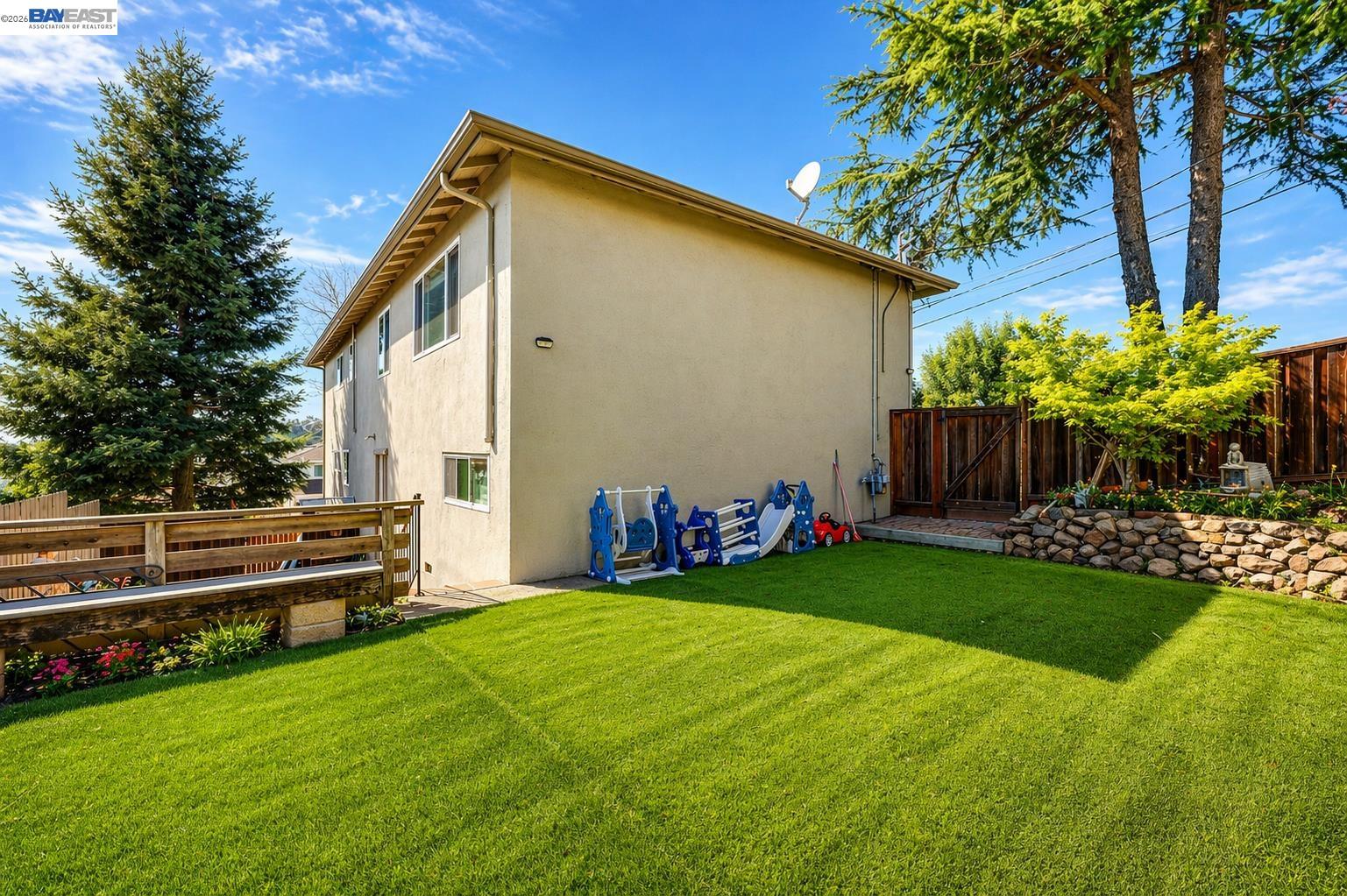 17676 Garland Court Castro Valley, CA 94546 - Photo 22 of 24