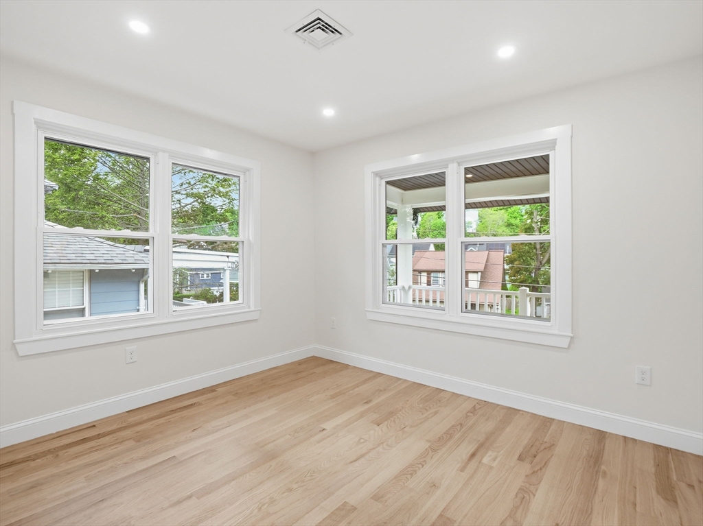 23 Murray Hill Road Medford, MA 02155 - Photo 15 of 22