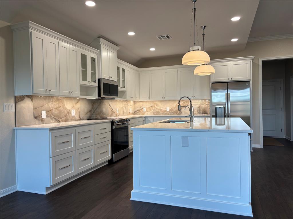 9936 Bridlewood Lane Waco, TX 76708 - Photo 11 of 27