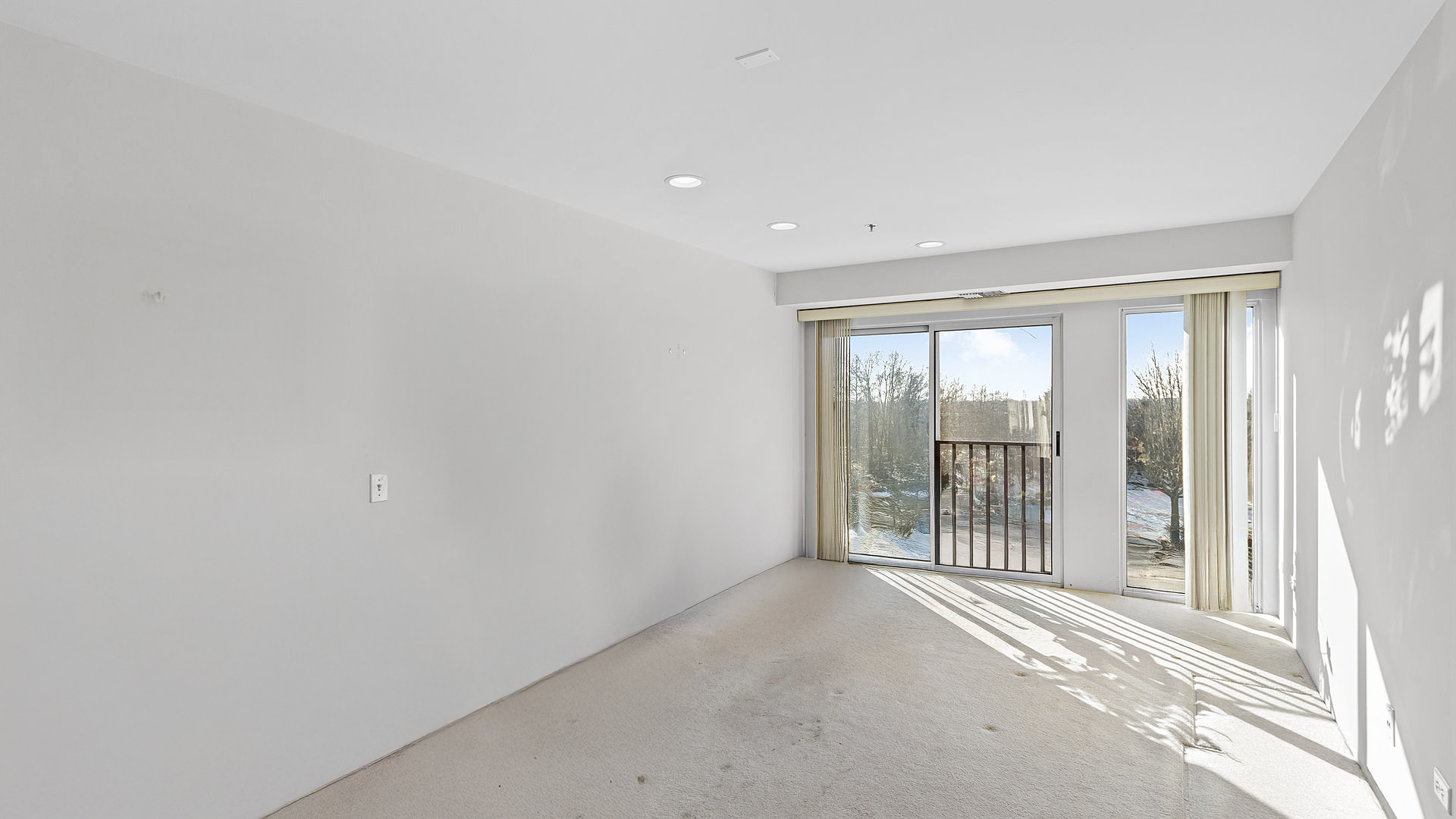 431 Kelburn Road, Unit 313 Deerfield, IL 60015 - Photo 5 of 19