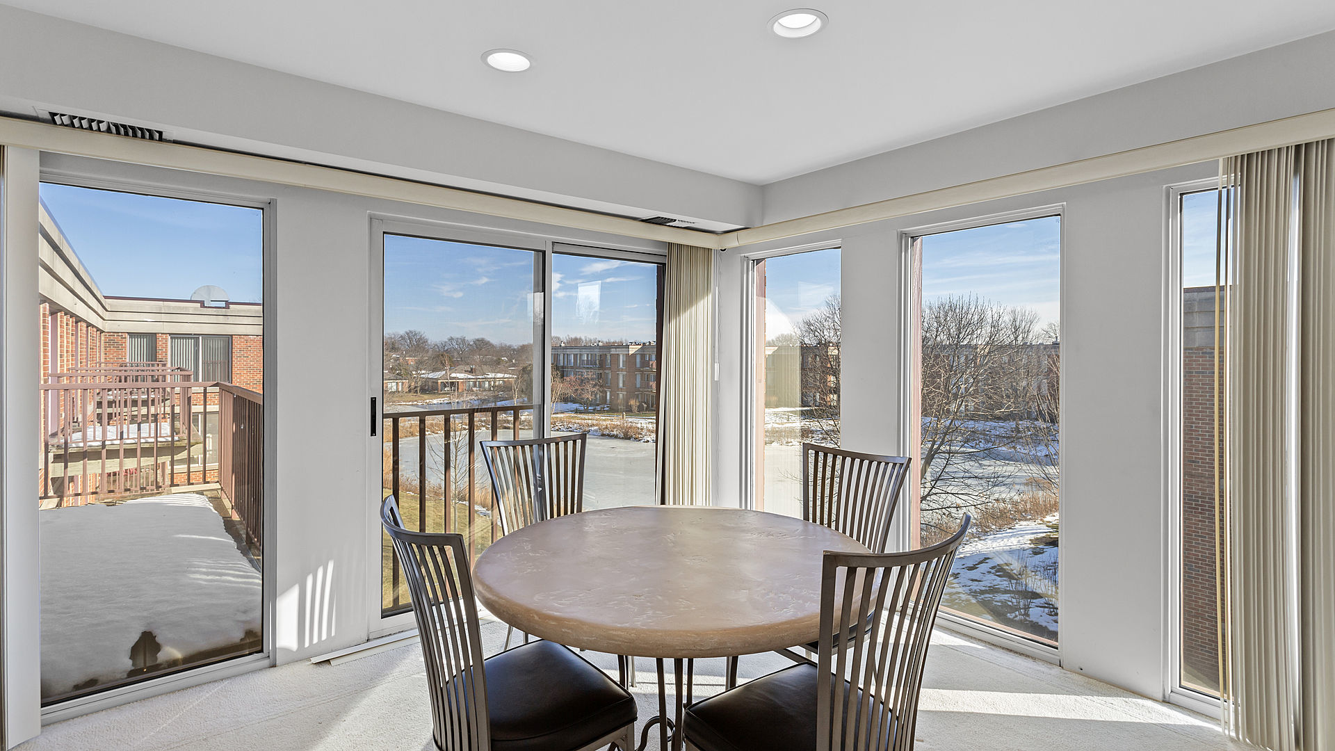 431 Kelburn Road, Unit 313 Deerfield, IL 60015 - Photo 7 of 19