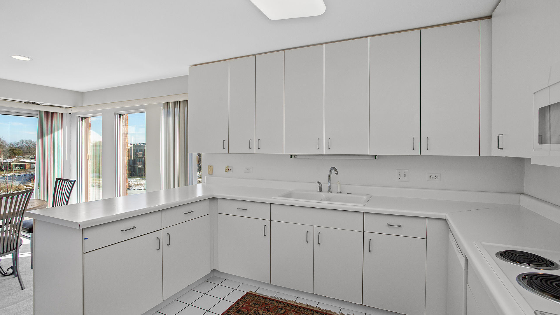 431 Kelburn Road, Unit 313 Deerfield, IL 60015 - Photo 8 of 19