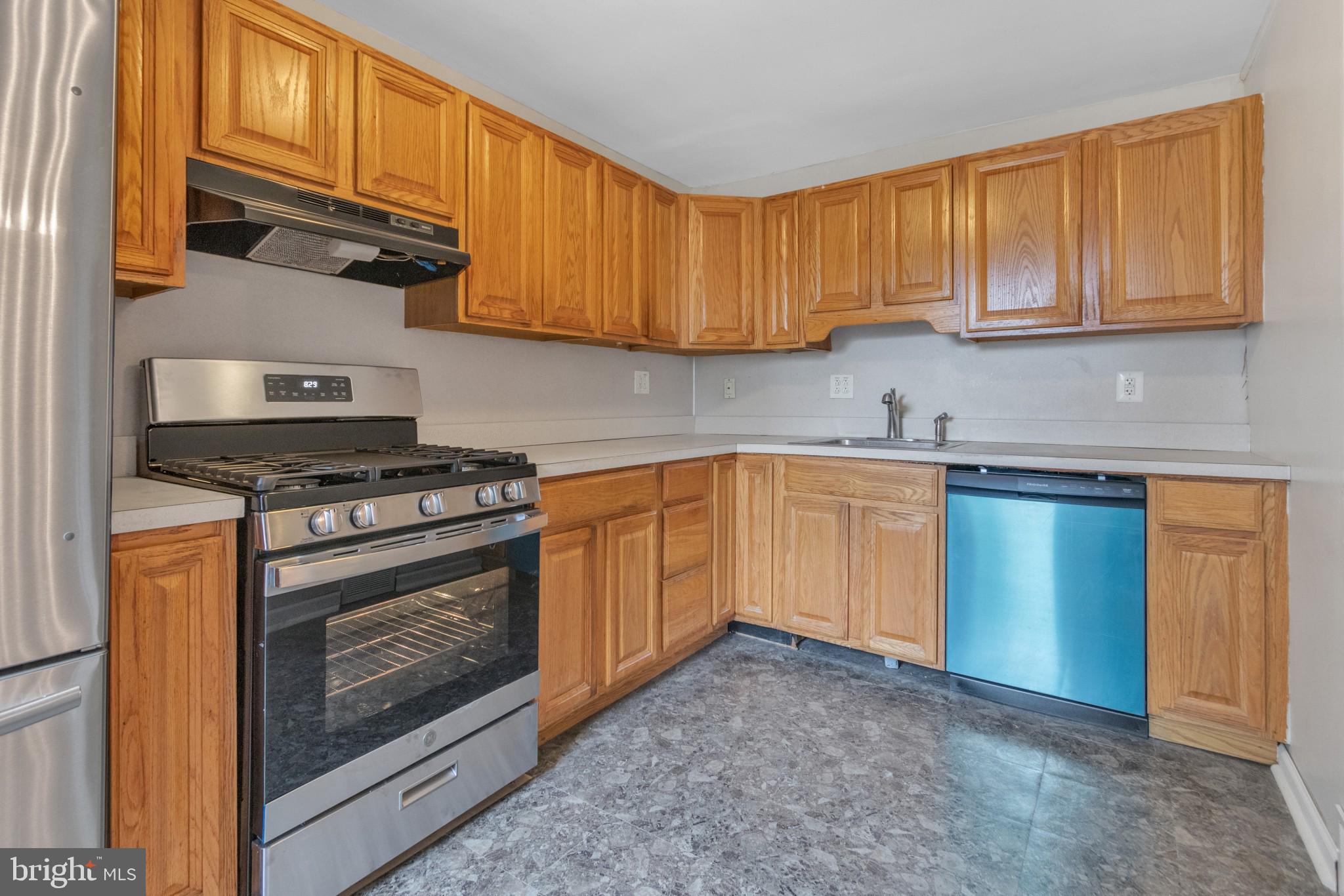 1331 Elson Road Brookhaven, PA 19015 - Photo 9 of 31