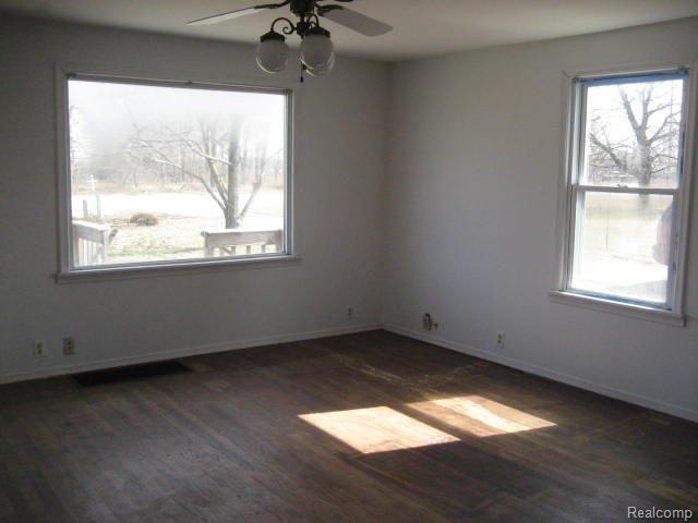 7770 Carpenter Road Ypsilanti, MI 48197 - Photo 4 of 7 lr