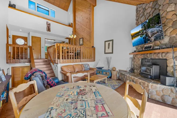 $679,000 | 63215 Huntington Vista Road, Unit 80, Mono Hot Springs, CA 93642