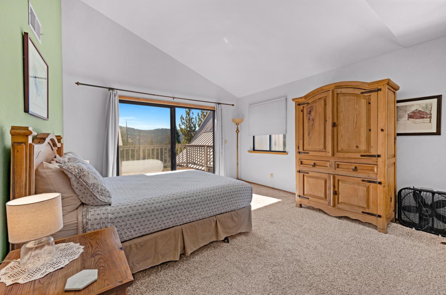 63215 Huntington Vista Road, Unit 80 Mono Hot Springs, CA 93642 - Photo 24 of 58 a bedroom with a bed and a dresser