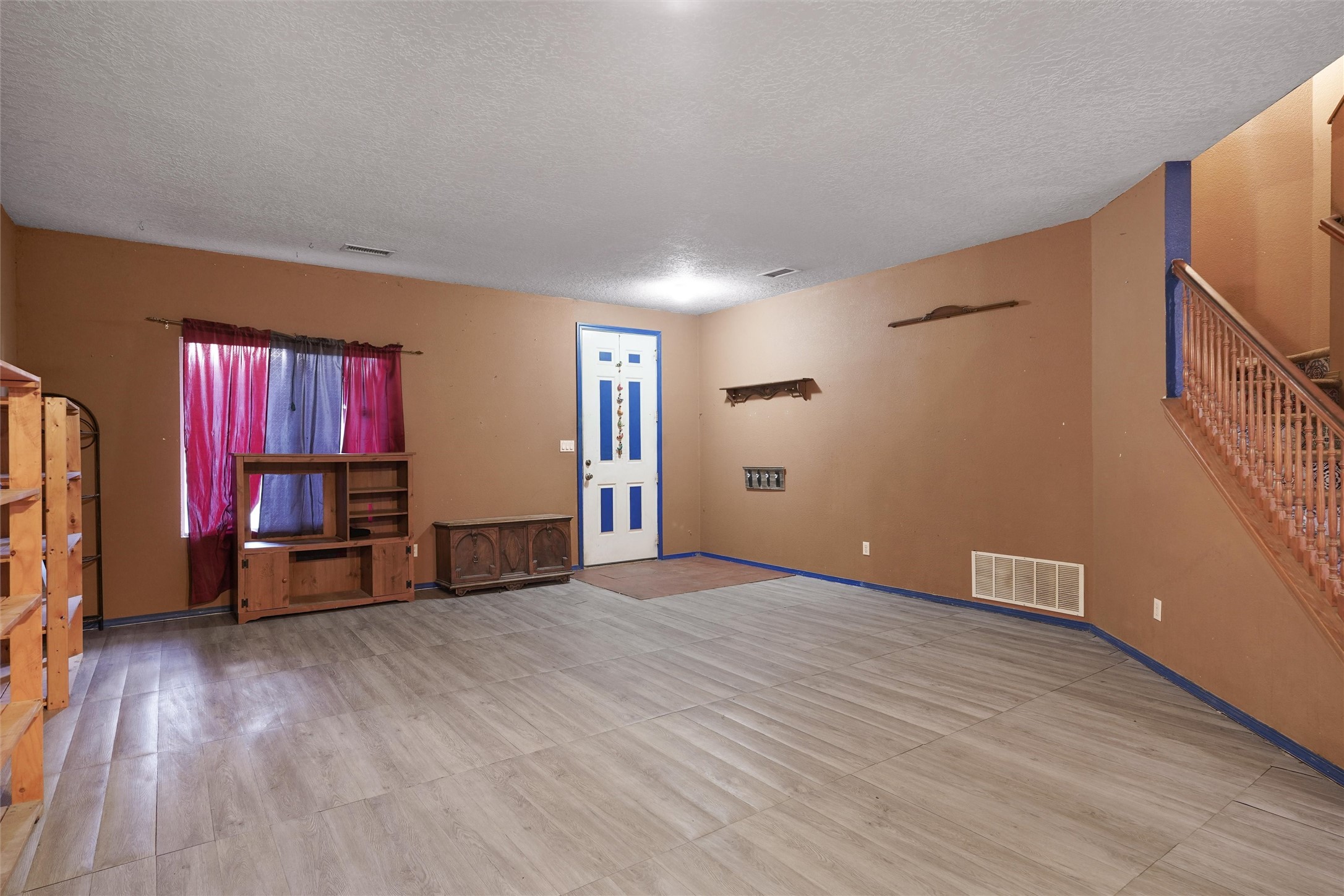 5240 Dexter Court Northeast Rio Rancho, NM 87144 - Photo 6 of 41