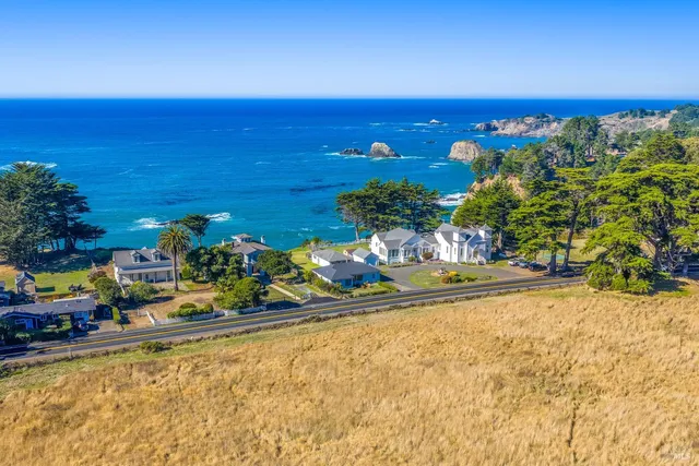 $979,000 | 5760 Highway 1, Elk, CA 95432