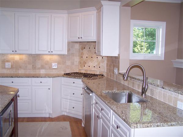 56 Van Norden Road Reading, MA 01867 - Photo 5 of 19 Gallery Image 5