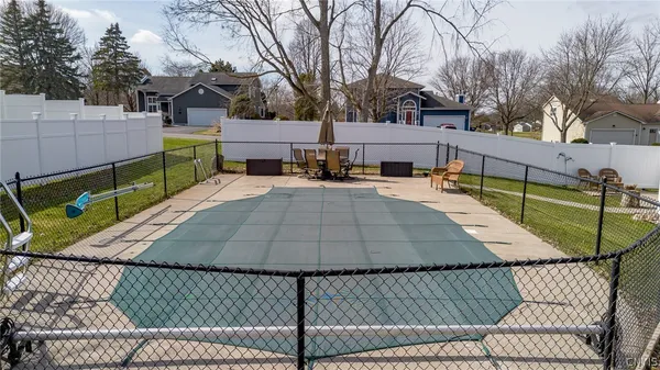 $285,000 | 129 Bent Tree Lane, Van Buren, NY 13027