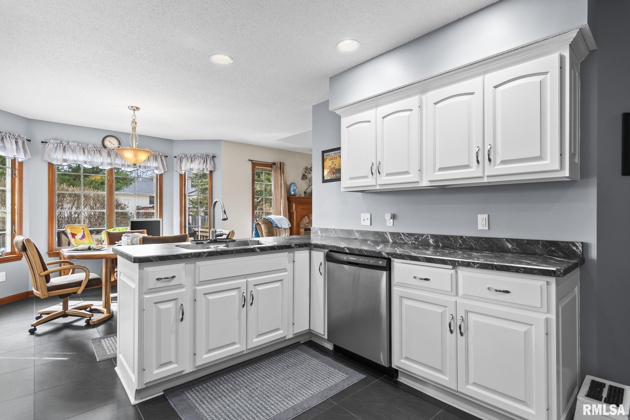 3924 Old Mill Lane Springfield, IL 62711 - Photo 14 of 47 Gallery Image 14
