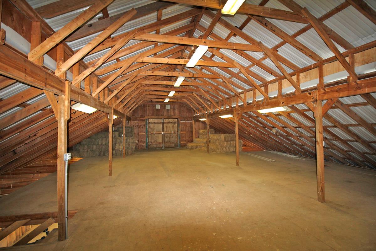 4845 Starks Road Cross Plains, TN 37049 - Photo 21 of 27 a view of an empty room