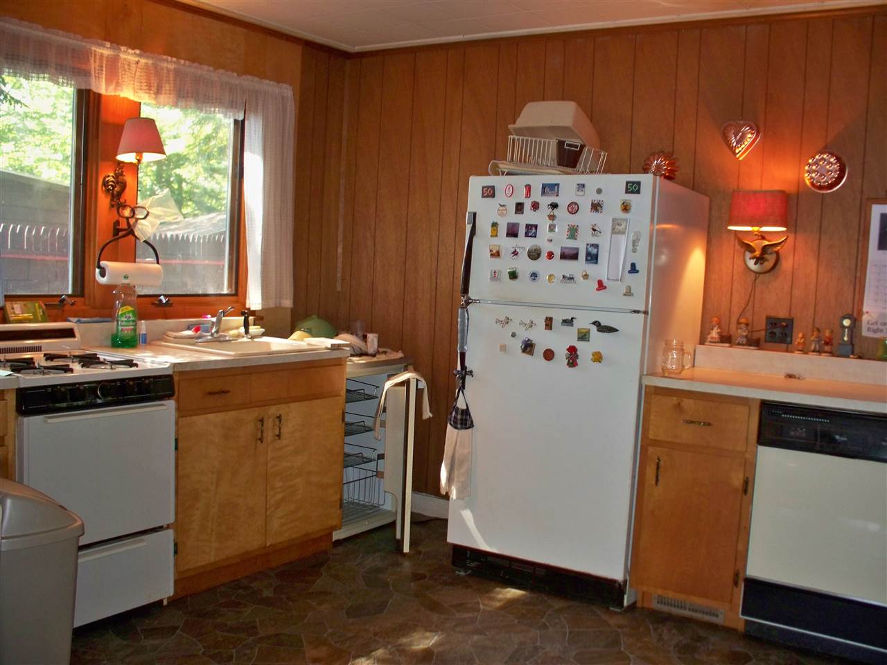 1 Log Cabin Road Franklin, NH 03235 - Photo 2 of 27