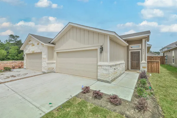 $1,695 | 25105 Pacific Wren Drive, Magnolia, TX 77354