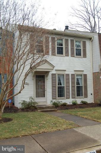 11706 Putting Green Court Reston, VA 20191 - Photo 6 of 20 Exterior (Main)