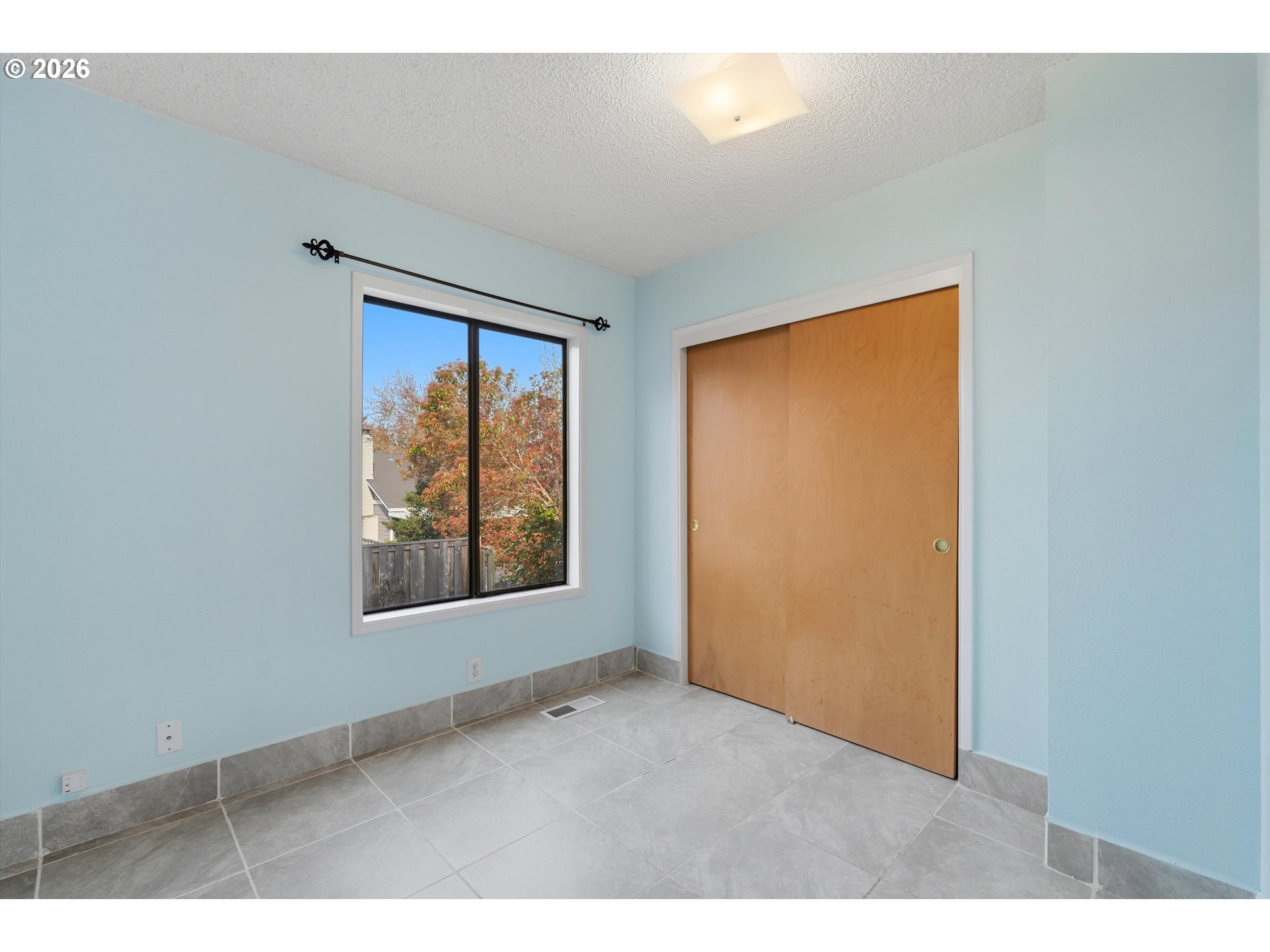 6811 Southwest 170th Avenue Beaverton, OR 97007 - Photo 16 of 29