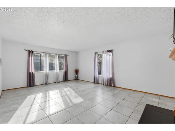 $499,950 | 6811 Southwest 170th Avenue, Beaverton, OR 97007