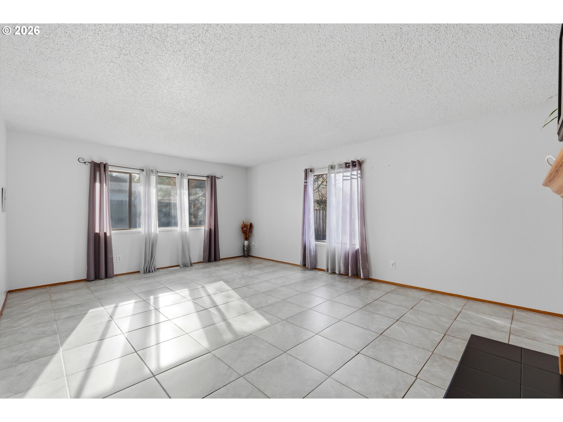 6811 Southwest 170th Avenue Beaverton, OR 97007 - Photo 8 of 29