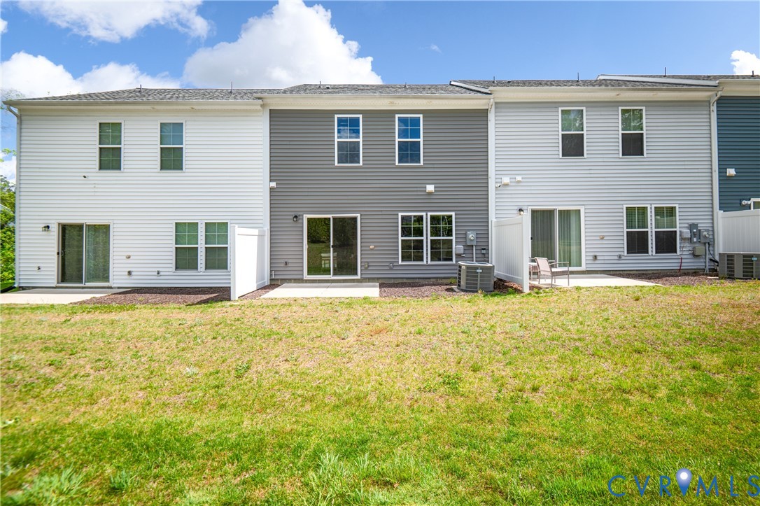 11348 Benton Pointe Way Chester, VA 23831 - Photo 41 of 45 a front view of house with yard