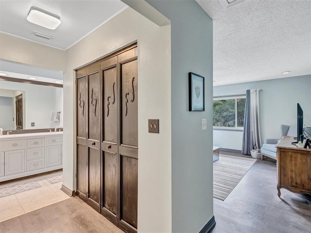 7581 Cumberland Road, Unit 7 Seminole, FL 33777 - Photo 33 of 68