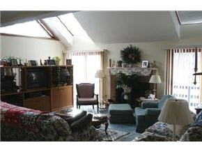 130 Wheel Wright Road Hampstead, NH 03841 - Photo 4 of 9