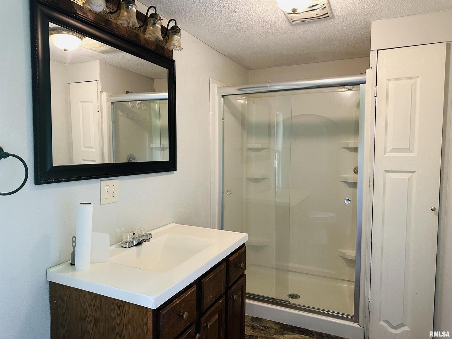 602 5th Street Rock Island, IL 61201 - Photo 11 of 14
