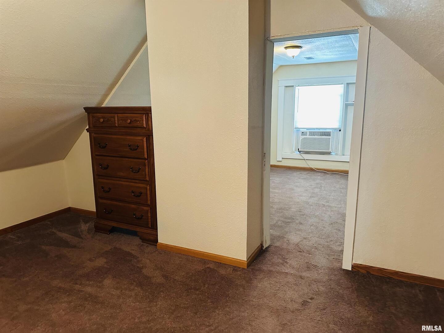 602 5th Street Rock Island, IL 61201 - Photo 12 of 14