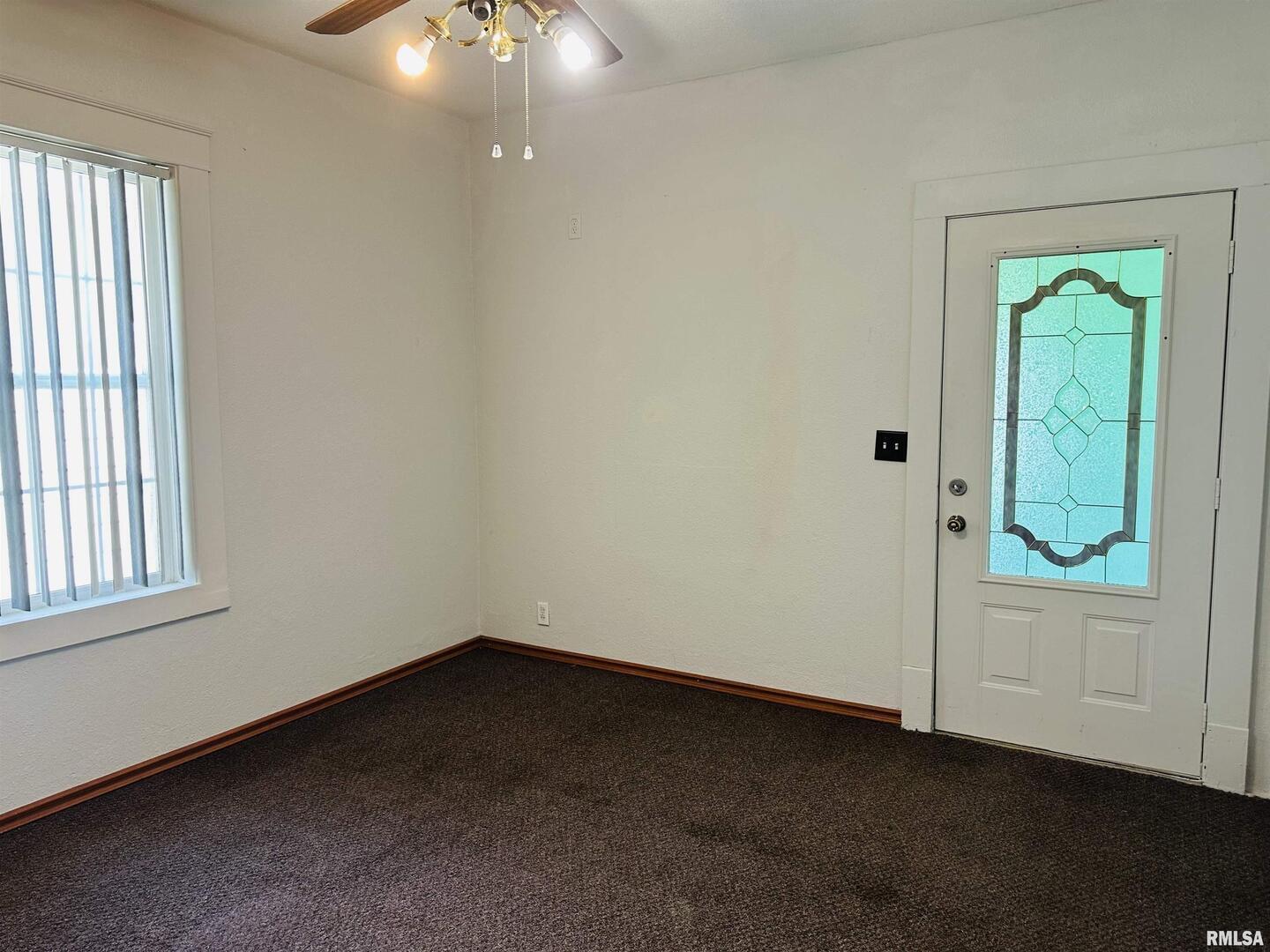 602 5th Street Rock Island, IL 61201 - Photo 3 of 14