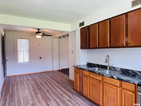 $70,000 | 602 5th Street, Rock Island, IL 61201