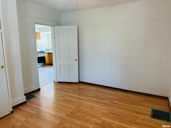 $70,000 | 602 5th Street, Rock Island, IL 61201