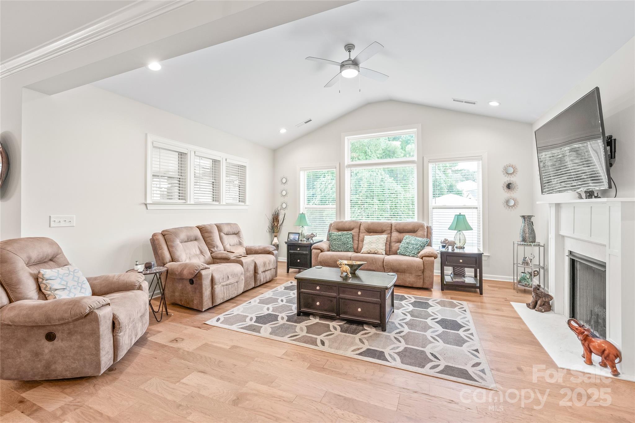 8100 Rolling Wheels Road Charlotte, NC 28215 - Photo 18 of 34 Gallery Image 18