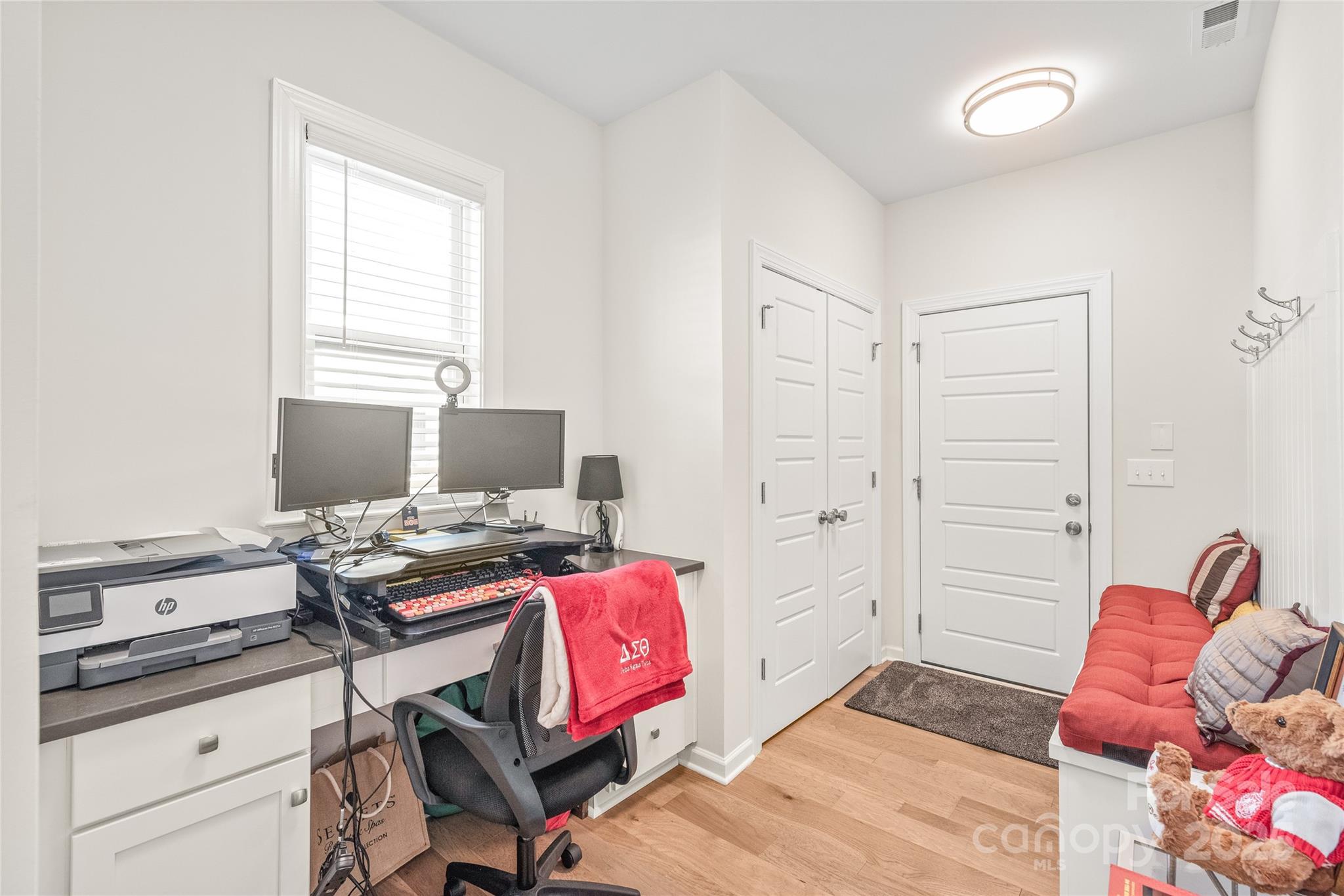 8100 Rolling Wheels Road Charlotte, NC 28215 - Photo 19 of 34 Gallery Image 19
