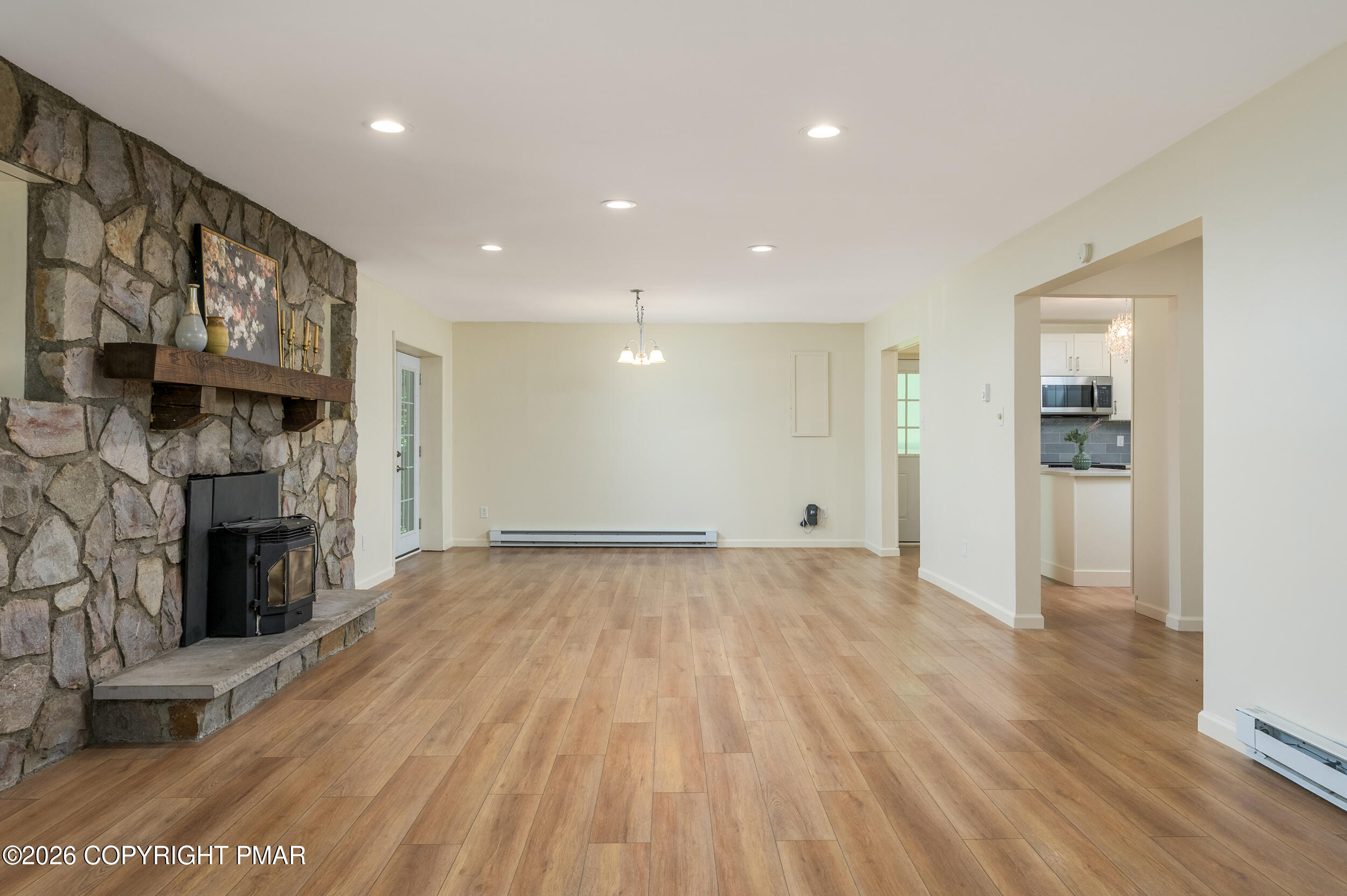 5966 Decker Road Bushkill, PA 18324 - Photo 25 of 38 Dining Area
