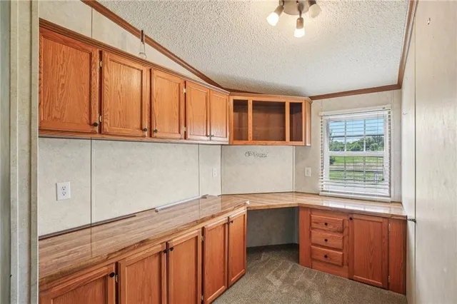 $342,000 | 507 Northwest 165th Road, Centerview, MO 64019