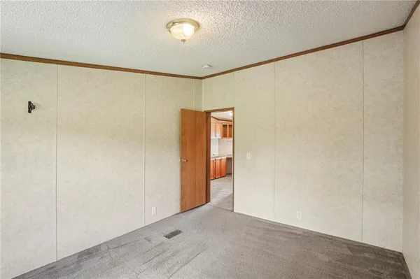 $342,000 | 507 Northwest 165th Road, Centerview, MO 64019