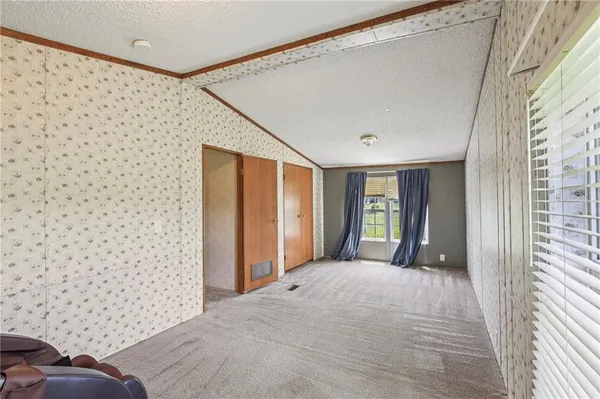 $342,000 | 507 Northwest 165th Road, Centerview, MO 64019