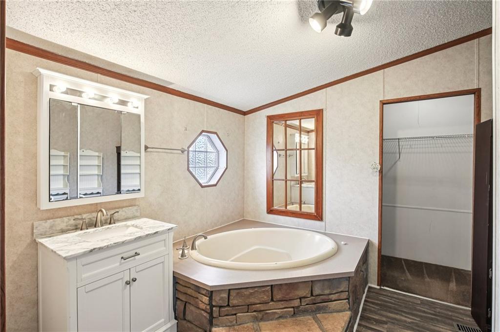 507 Northwest 165th Road Centerview, MO 64019 - Photo 22 of 50