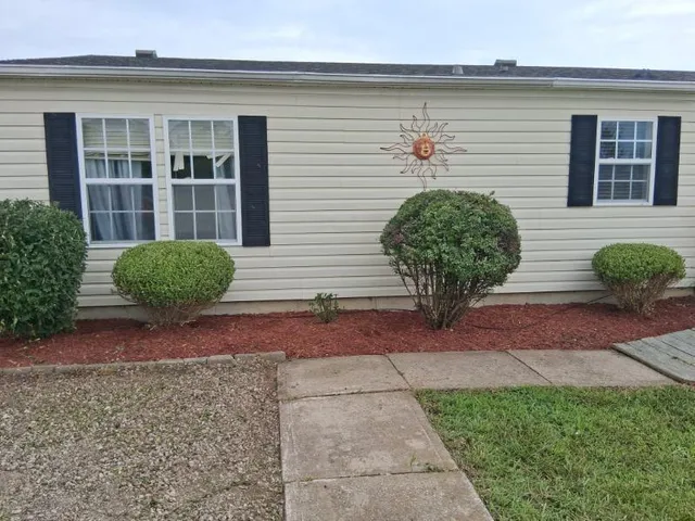 $342,000 | 507 Northwest 165th Road, Centerview, MO 64019