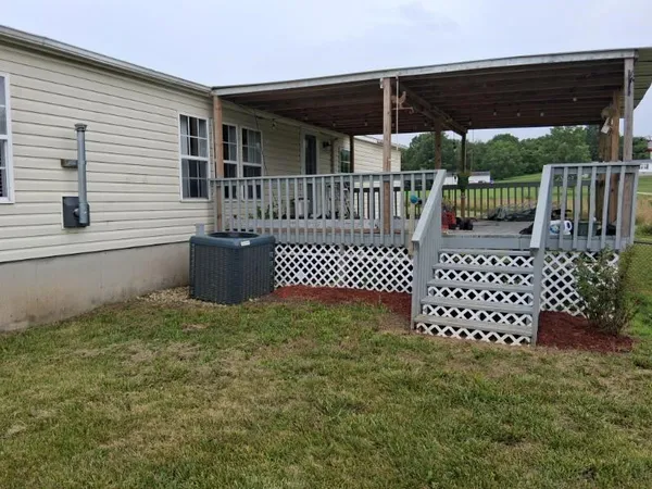 $342,000 | 507 Northwest 165th Road, Centerview, MO 64019