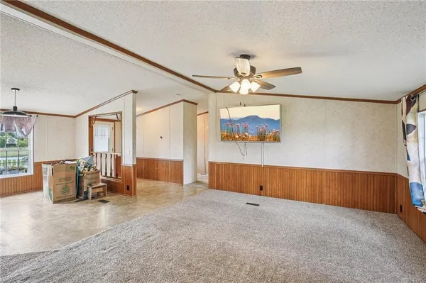 $342,000 | 507 Northwest 165th Road, Centerview, MO 64019