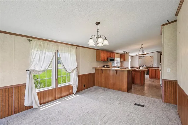 $342,000 | 507 Northwest 165th Road, Centerview, MO 64019