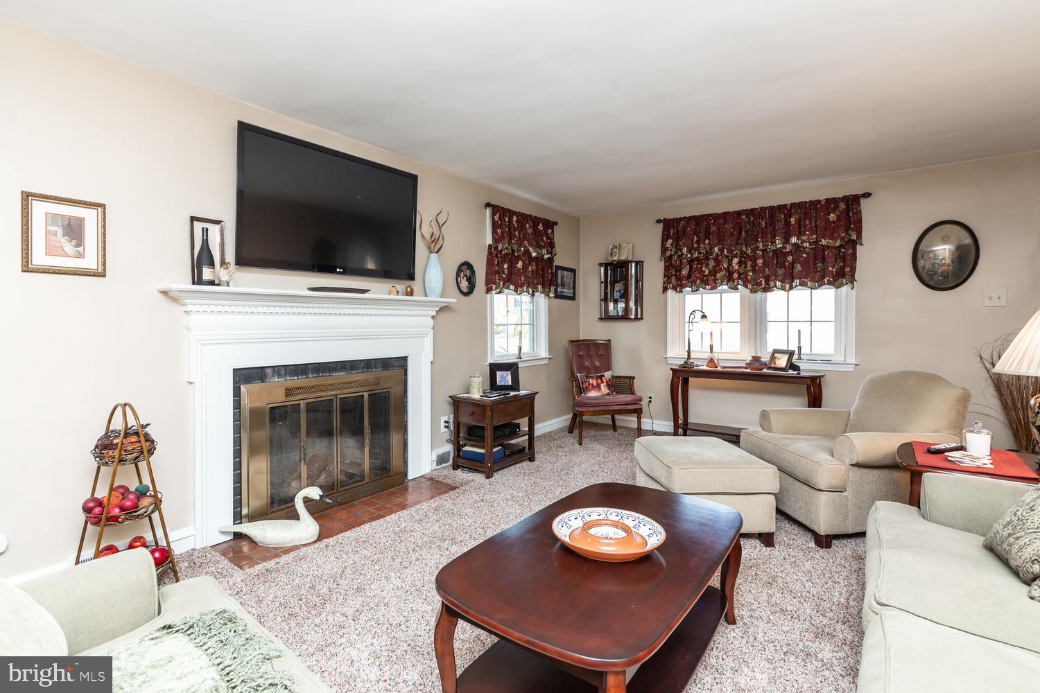 208 Rodmor Road Havertown, PA 19083 - Photo 9 of 36 Gallery Image 9