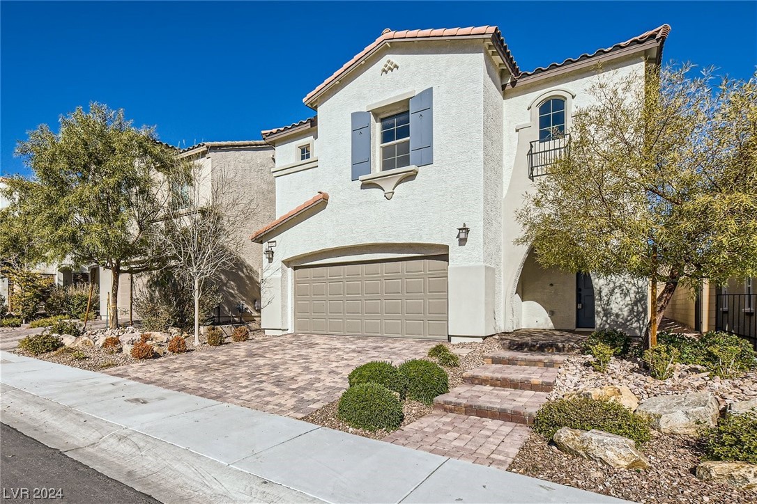 10024 Rams Leap Avenue Las Vegas, NV 89166 - Photo 3 of 51