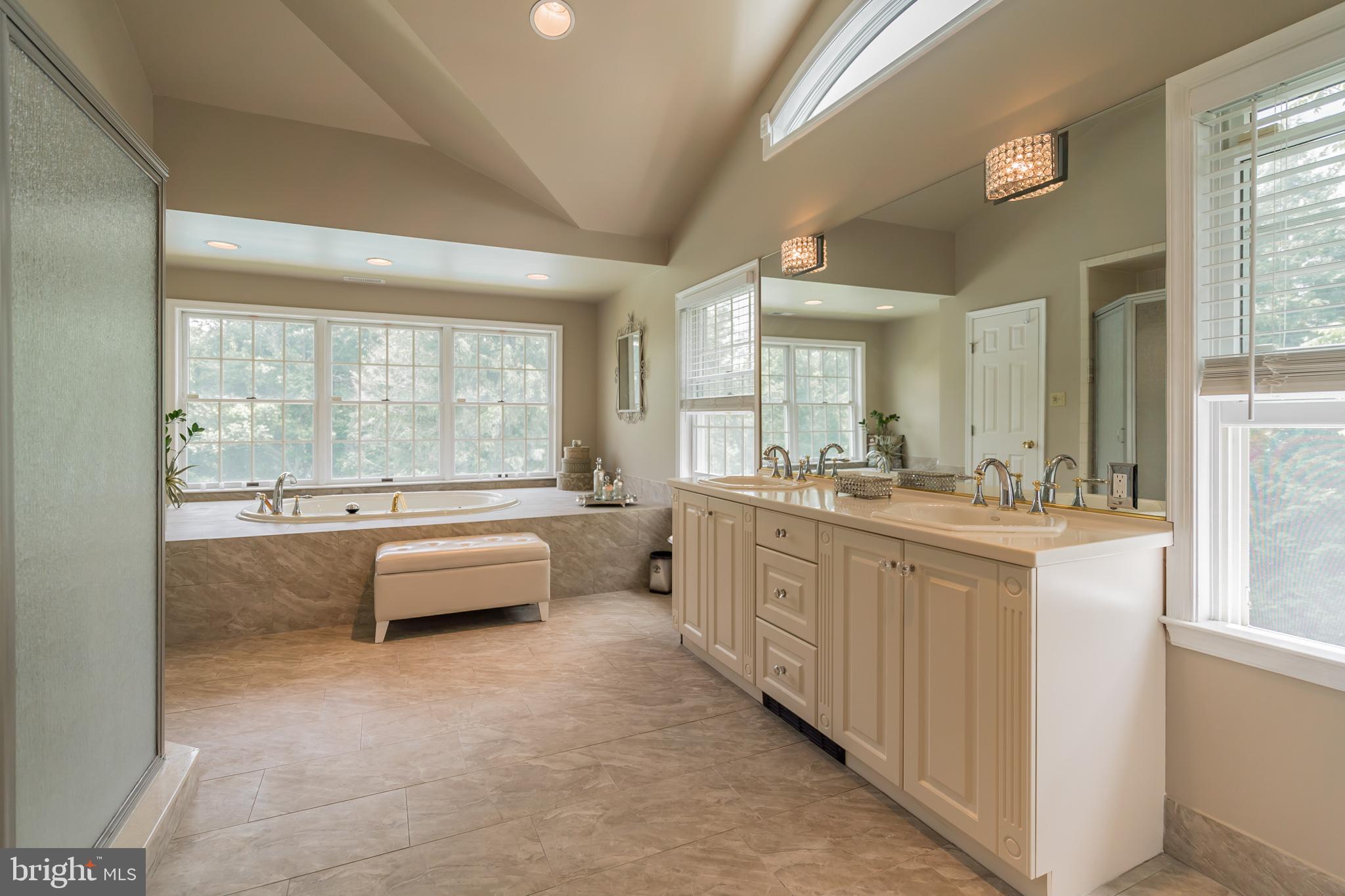 1112 Shannon Road Newtown, PA 18940 - Photo 20 of 39 Master Bath
