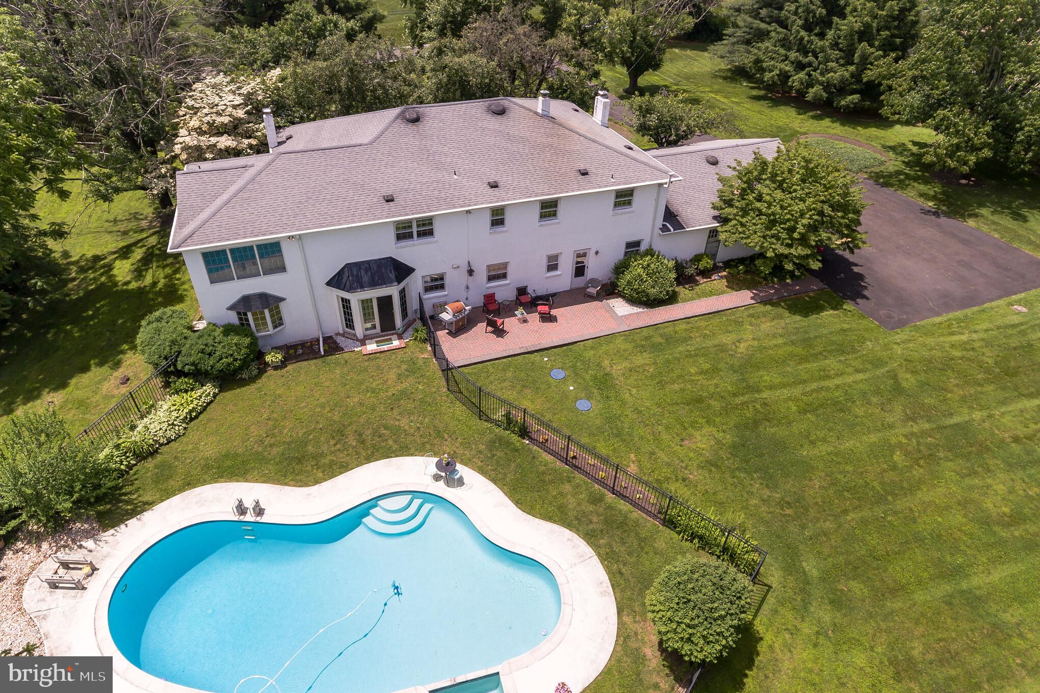 1112 Shannon Road Newtown, PA 18940 - Photo 33 of 39 Summer Arial
