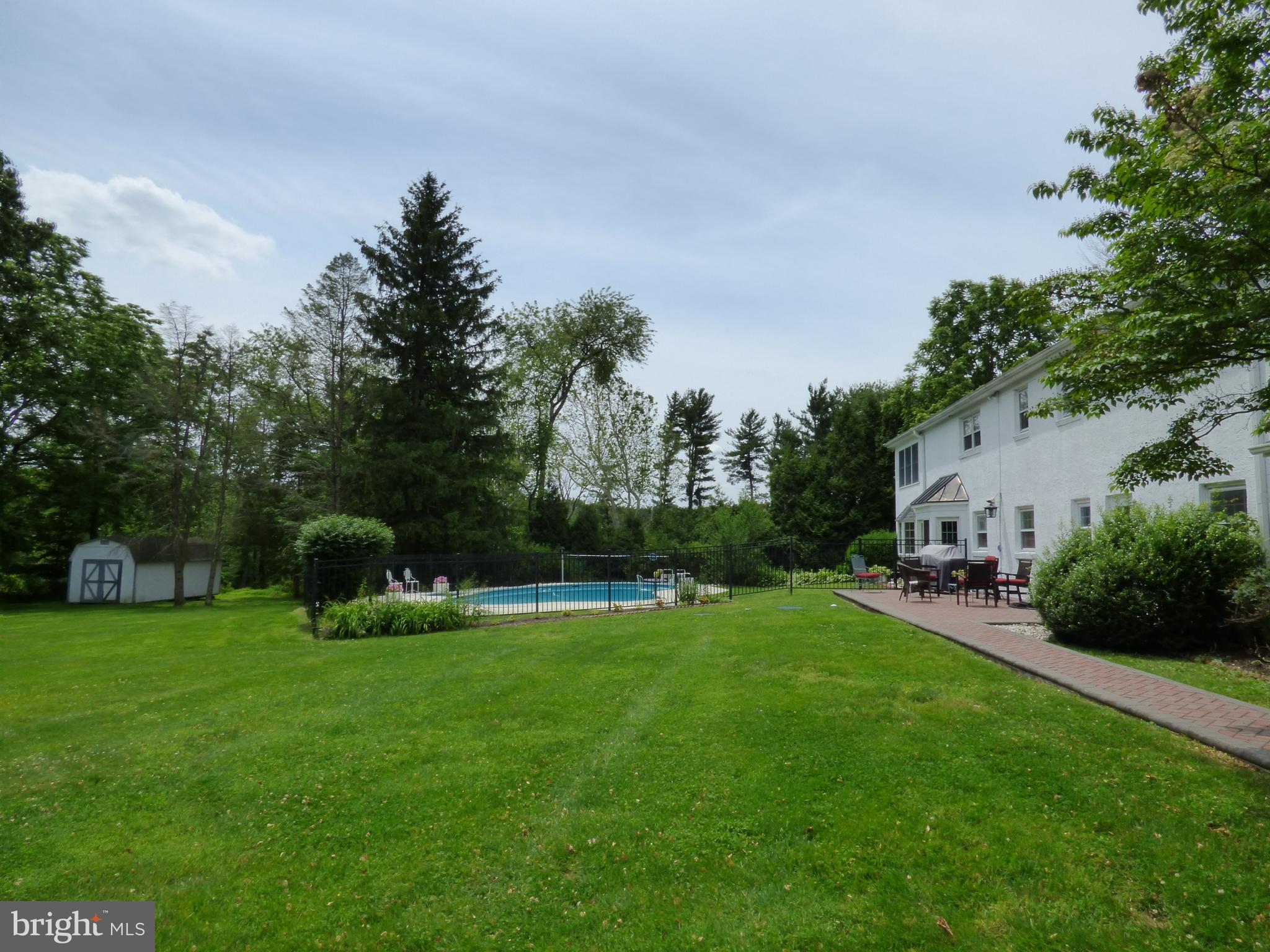 1112 Shannon Road Newtown, PA 18940 - Photo 34 of 39 Summer Backyard