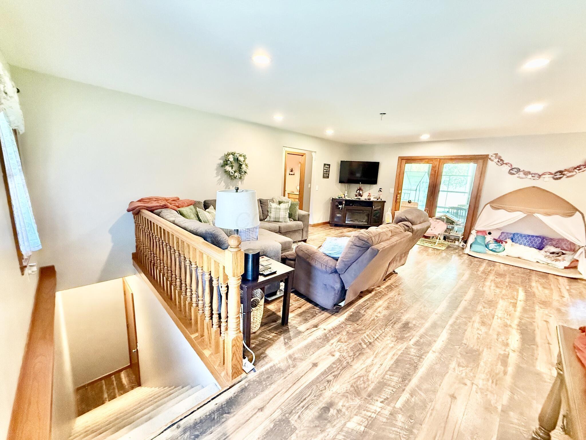 15596 Carson Road Mount Vernon, OH 43050 - Photo 11 of 45 9