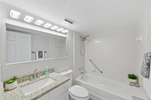 $199,900 | 1135 Pine Ridge Circle West, Unit A2, Tarpon Springs, FL 34688